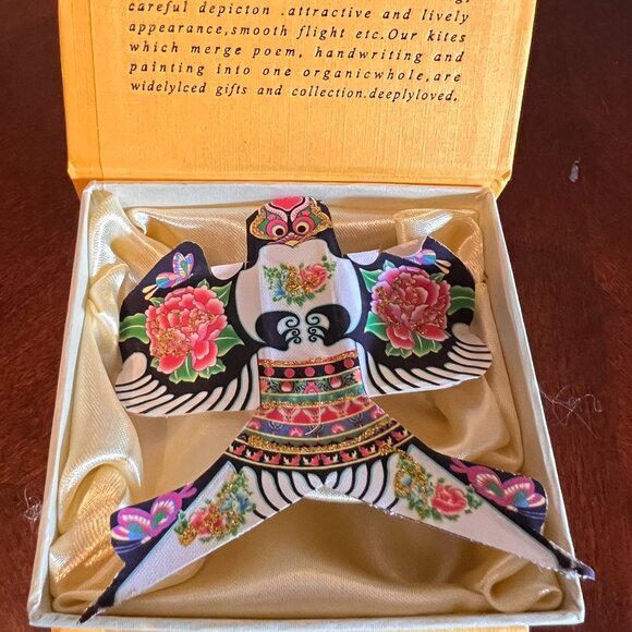 Kite Art Work Hand-painted Chinese Folk Art Mini Kite in Box - Picture 3 of 7